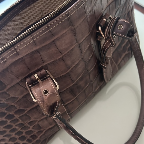 Dooney & Bourke Handbag Nile Collection - Picture 9 of 9